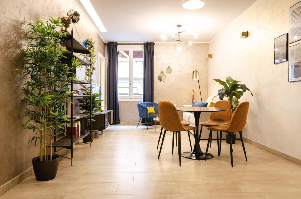 Goito Luxury Apartment, In The Historical Center Bologna Bagian luar foto