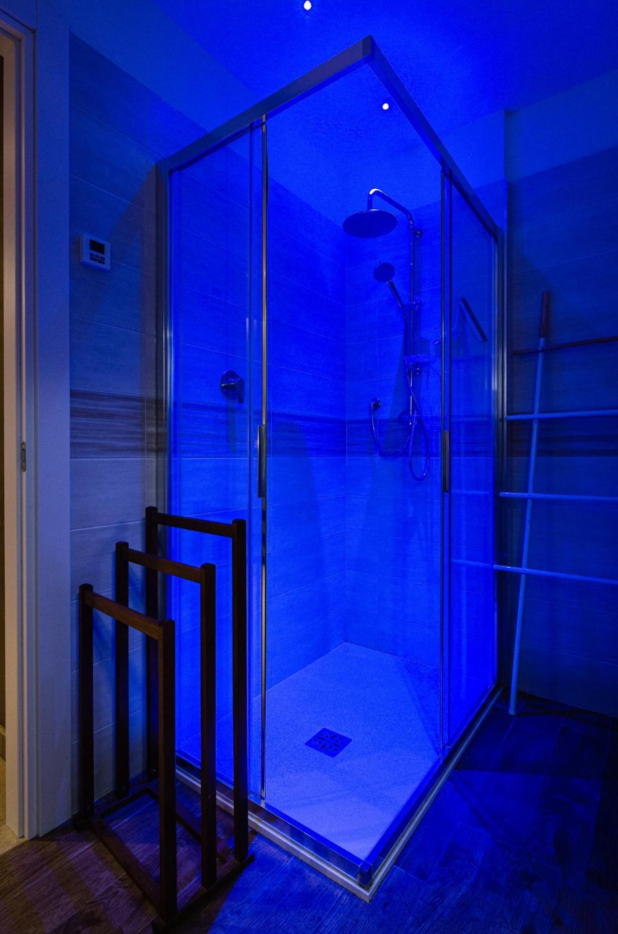 Goito Luxury Apartment, In The Historical Center Bologna Bagian luar foto