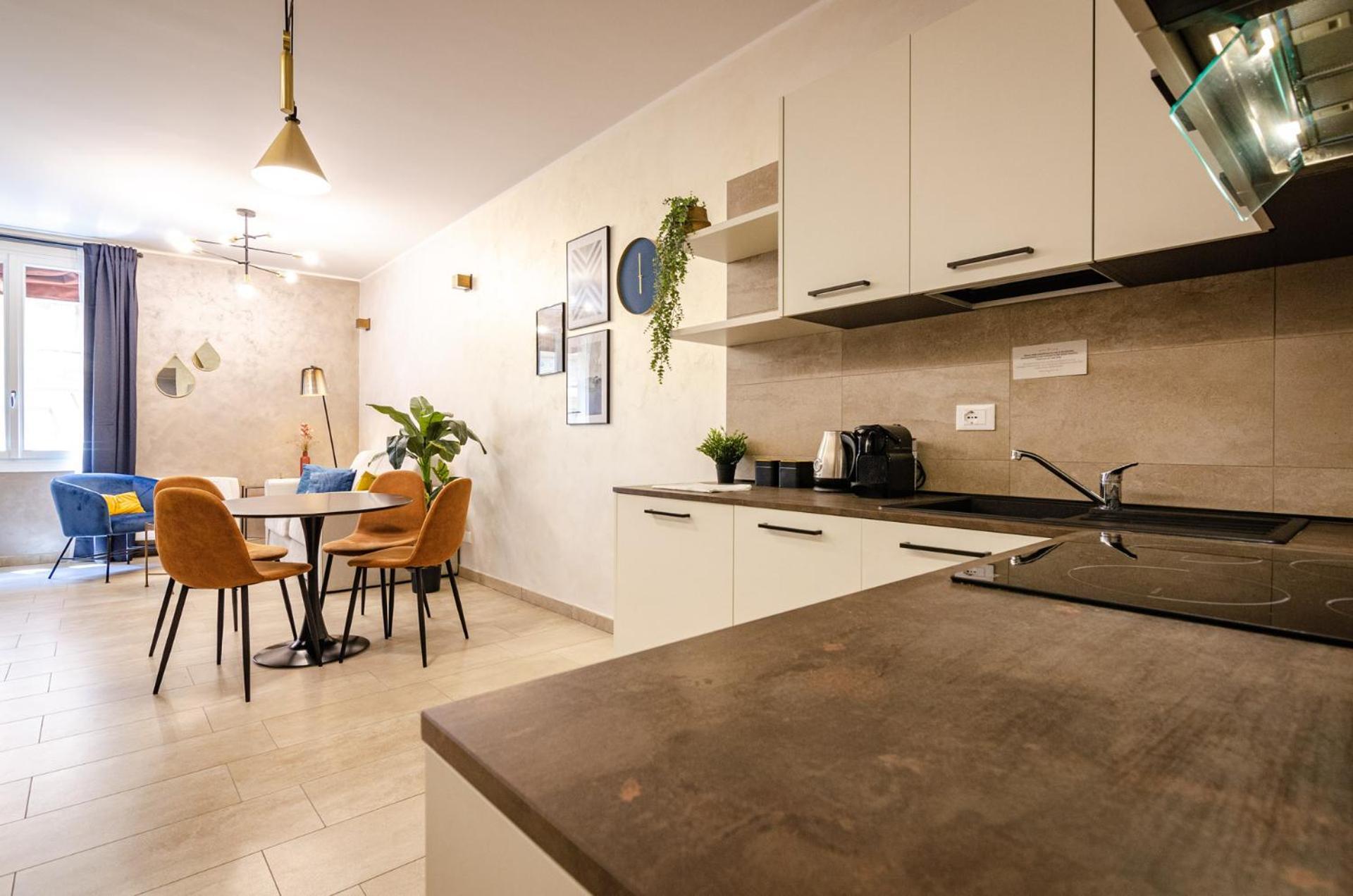 Goito Luxury Apartment, In The Historical Center Bologna Bagian luar foto